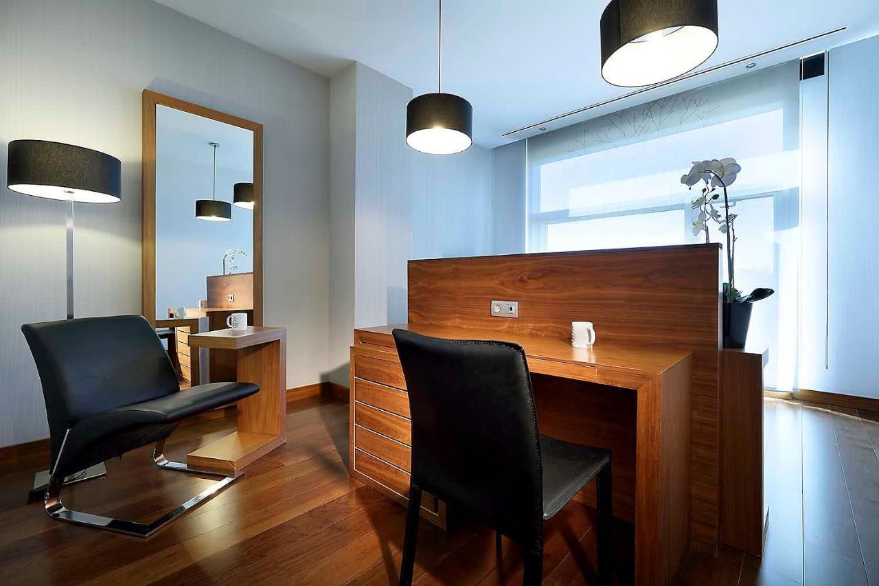 Eurostars Madrid Congress Hotel Alcobendas Bagian luar foto